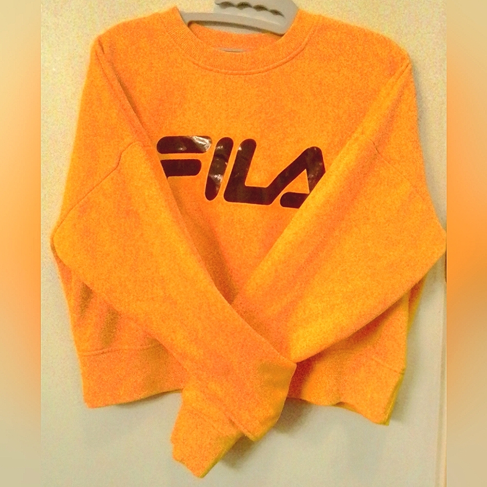 Vintage Rare Women's FILA Cropped Mustard Yellow (Soft Inside) Sweatshirt!